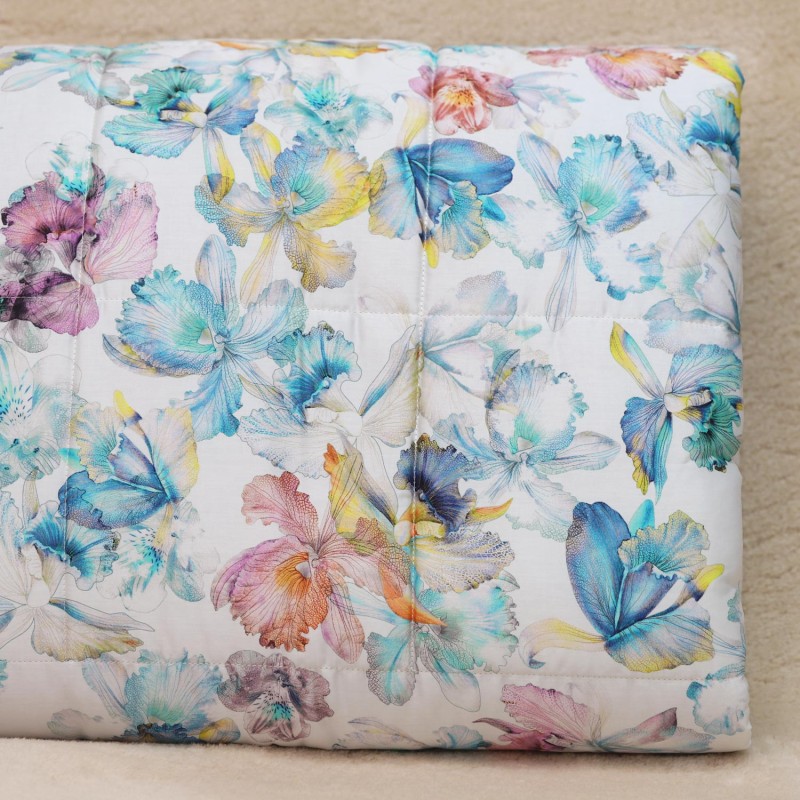 Trapuntino con stampa floreale ad effetto acquerello - collezione Iride, Made in Italy, Ideale per le mezze stagioni Trapuntino con stampa floreale ad effetto acquerello - collezione Iride, Made in Italy, Ideale per le mezze stagioni