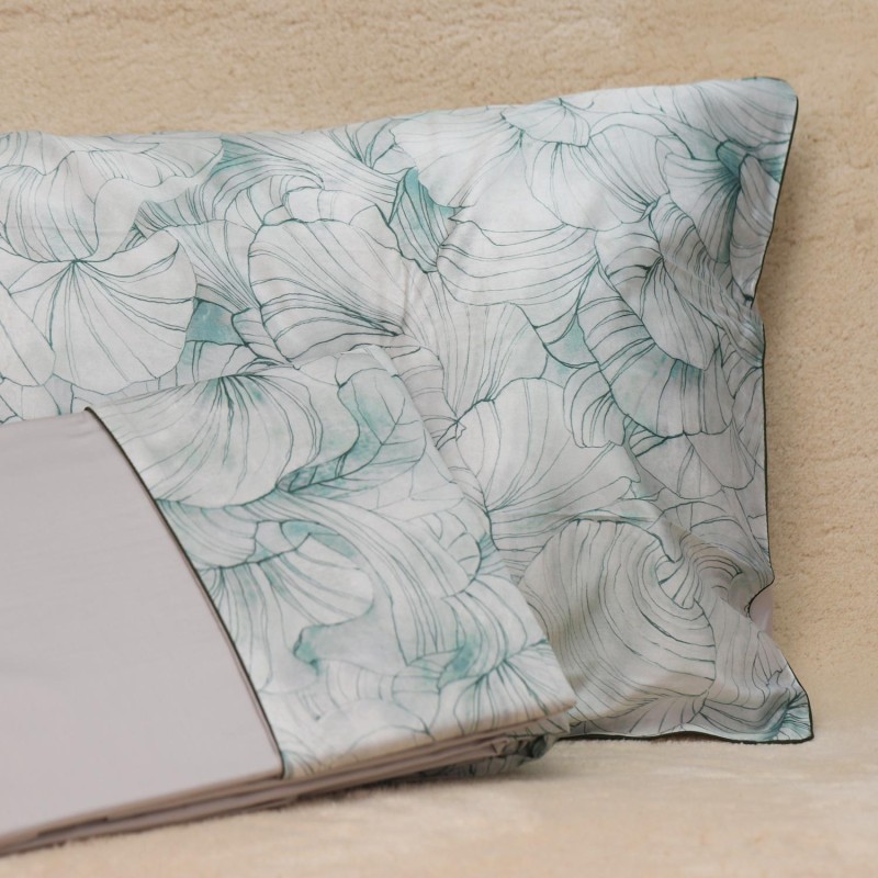 Completo letto matrimoniale verde in raso di cotone Made in Italy- linea Nemesi Completo letto matrimoniale verde in raso di cotone Made in Italy- linea Nemesi