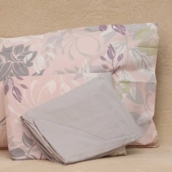 Lenzuola matrimoniali con foglie dai colori neutri: collezione Talete