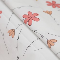 Lenzuola per cameretta baby Era: Un Abbraccio di Fiori rosa