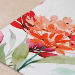 Collezione Briseide – Il runner che porta poesia, fiori e mito sulla tua tavola