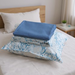 Completo letto matrimoniale Collezione Democrito: l’arte dell’essenziale, la bellezza dell’equilibrio