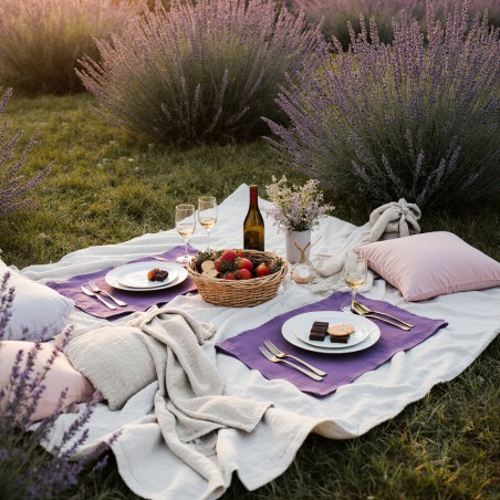 Romantica tovaglietta glicine linea Ianthe