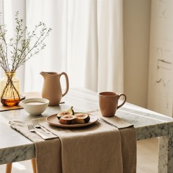 Calliope Collection: tovagliette americane tortora in cotone per una tavola elegante e minimal
