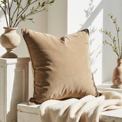 Cuscino arredo beige in velluto - linea Calliope
