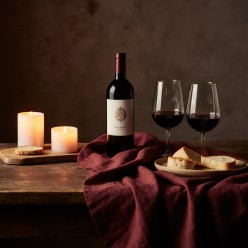 Collezione Fedra – Il canovaccio bordeaux per atmosfere avvolgenti