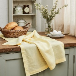 Un tocco di sole – Canovaccio giallo pastello linea Demetra