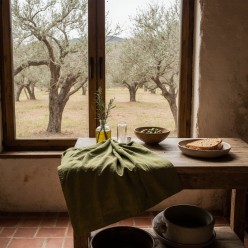 Canovaccio Meleagro verde oliva – Un tocco di natura in cucina