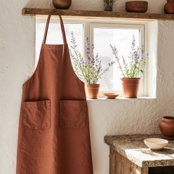 Grembiule terracotta Segesta 100% cotone con tasche, stile rustico