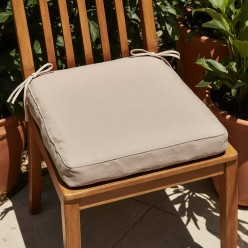 Cuscino coprisedie Calliope tortora – Eleganza sobria e comfort raffinato