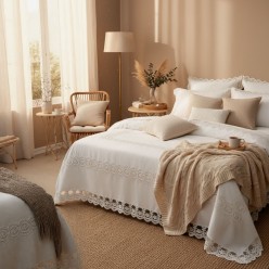 Collezione Elisia: il coordinato letto in lino e pizzo perfetto per il tuo corredo