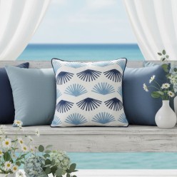 Cuscino decorativo tema mare con ricamo a ventaglio Bianco e blu notte