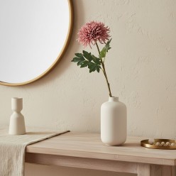 Fiore Crisantemo Rosa con foglie verdi