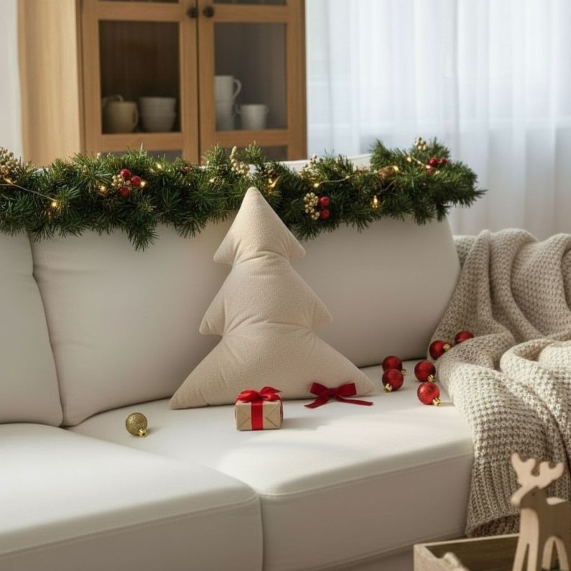 cuscino beige a forma di albero di natale