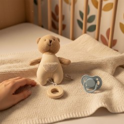 Peluche orsetto musicale per neonato con anello in legno e Melodia di Mozart