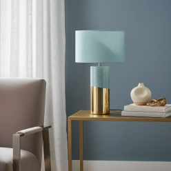 Lampada da Tavolo in Ceramica | Pavone e Oro: Design di Carattere