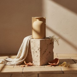 Vaso Scultura "Colonna Moderna" | L'Oca Nera | Beige Sabbiato