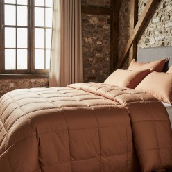 Trapunta Urania per letto matrimoniale in raso di cotone