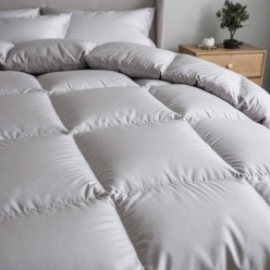 Trapunta Urania per letto matrimoniale in raso di cotone